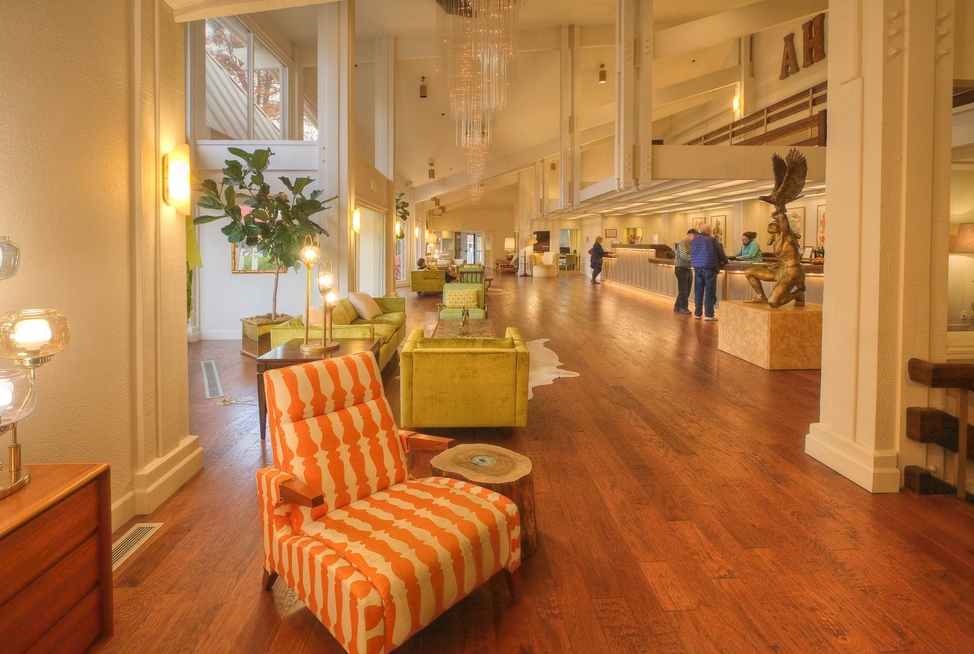 Ashland Hills Hotel & Suites Buitenkant foto
